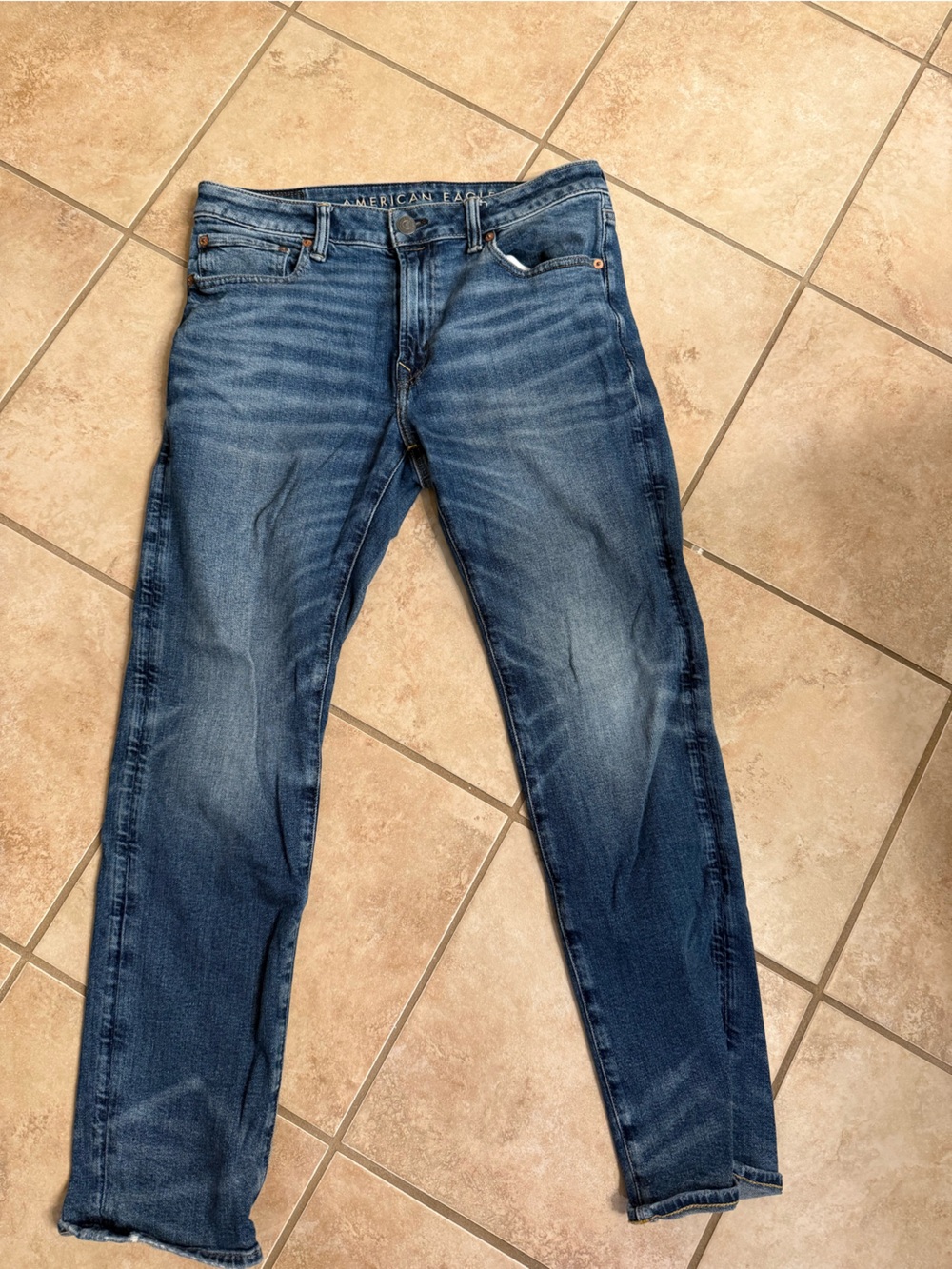 American Eagle Outfitters Women's Skinny Jeans in Dark Wash Blue